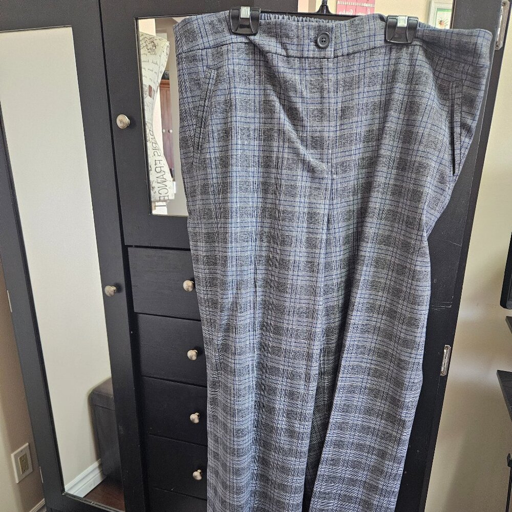 Addition Elle Grey/Blue Plaid Pants Size 20